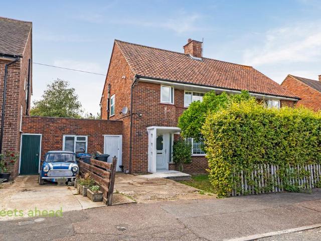 House for sale in London Borough of Croydon, Greater London