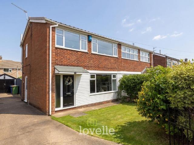 House for sale in Scartho, North East Lincolnshire