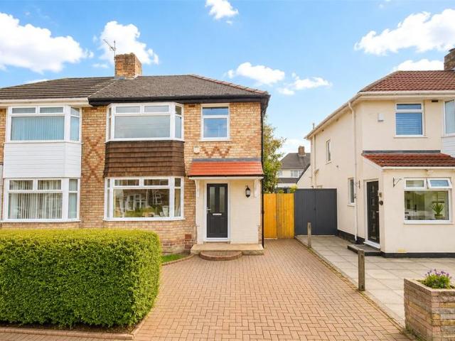 House for sale in Calderstones