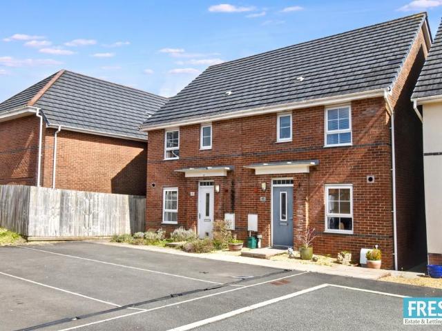 House for sale in Gorseinon, Wales
