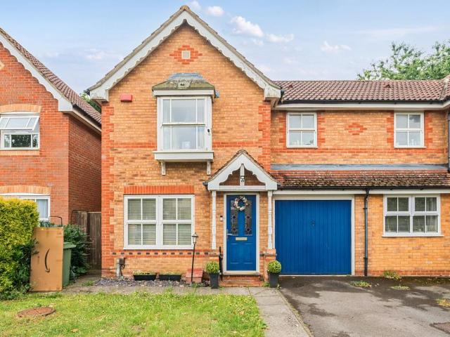 House for sale in The Slade, Oxfordshire