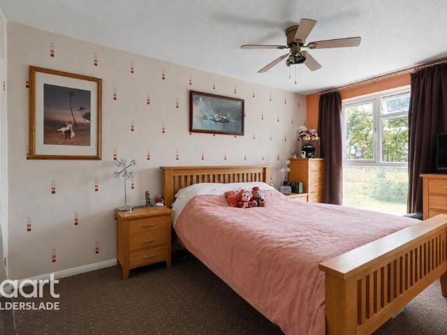 House for sale in Chatham