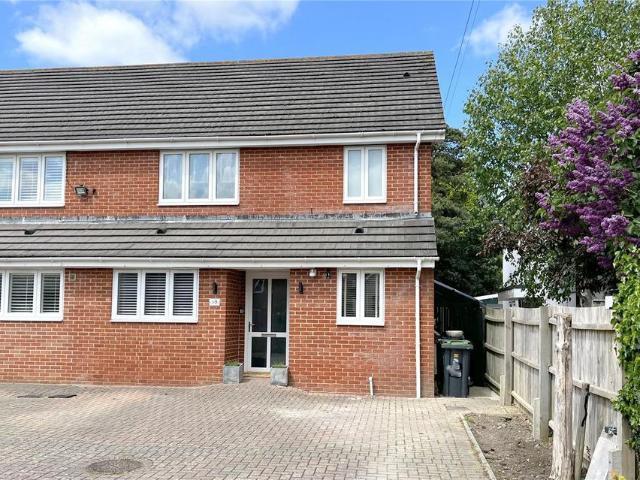 House for sale in Highcliffe