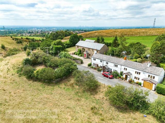 House for sale in Hurst Cross, Greenheys