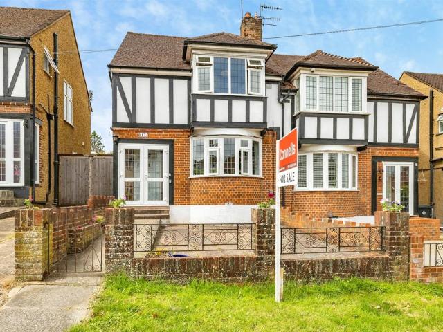 House for sale in Bushey