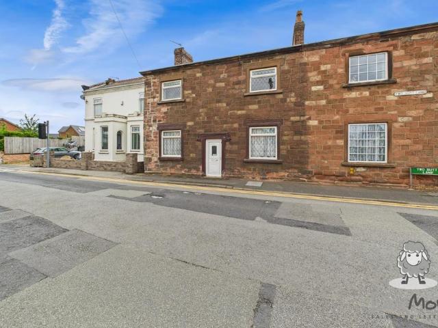 House for sale in Whiston Cross, Whiston