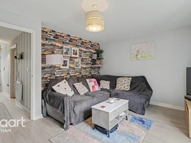 House for sale in Chipping Hill, Essex