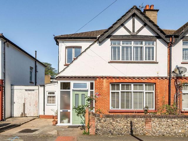House for sale in London Borough of Croydon, Purley