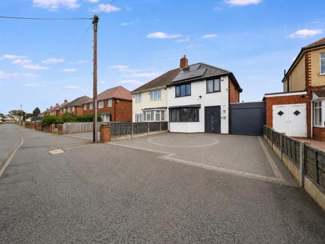 House for sale in Ashmore Lake, Willenhall