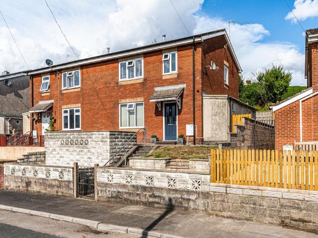 House for sale in Pontyclun, Wales