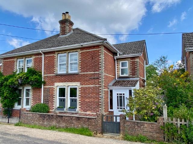 House for sale in Ringwood, Ashurst Bridge
