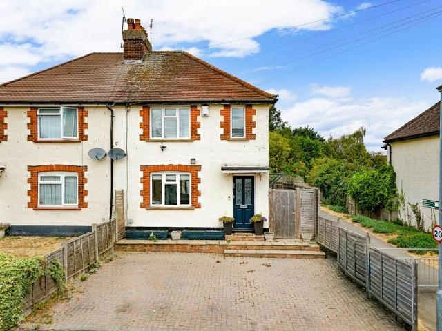 House for sale in Pouchen End, Hertfordshire