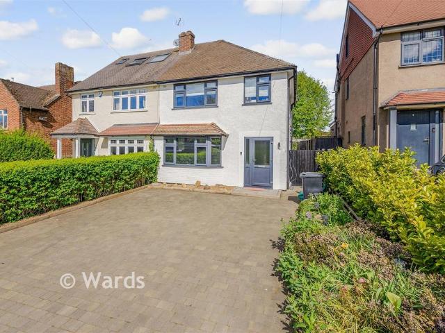 House for sale in The Butts, Kent
