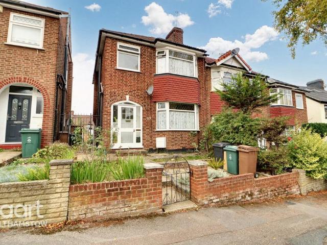 House for sale in Hale End, Greater London