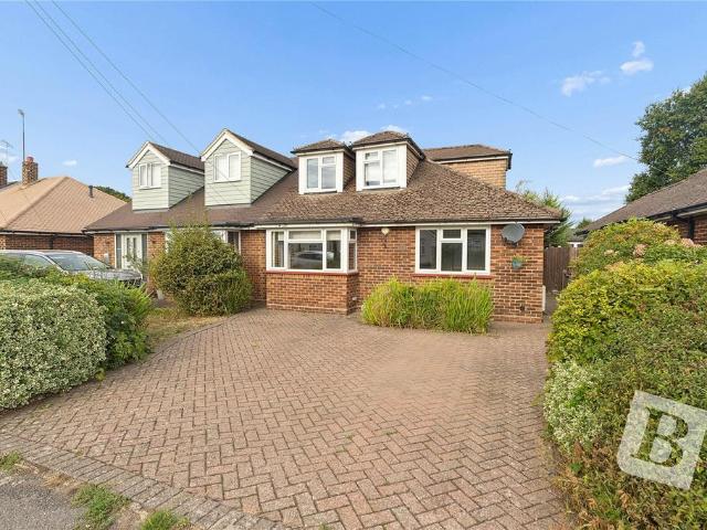 House for sale in Hutton, Brentwood