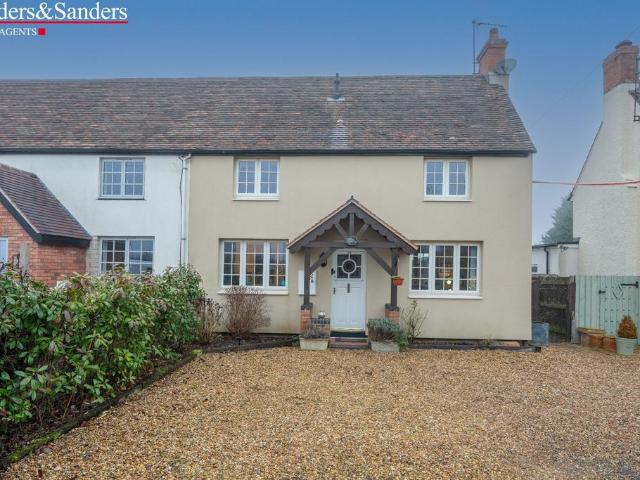House for sale in Crookhill, Worcestershire
