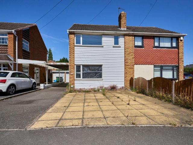 House for sale in Tipton, West Midlands