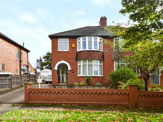 House for sale in Cowlishaw, Oldham