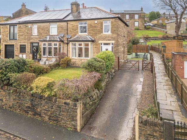 House for sale in Greetland, West Yorkshire