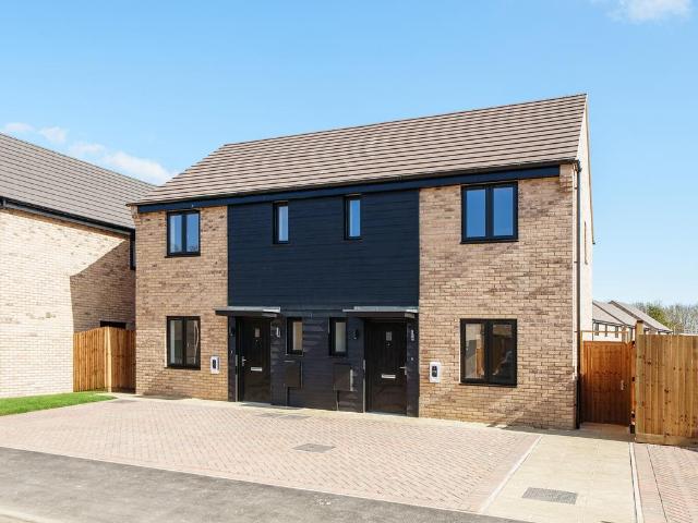 House for sale in Oundle