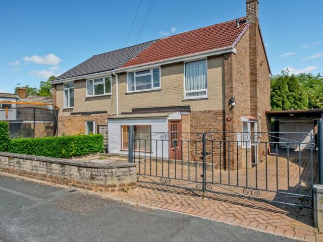 House for sale in Gomersal, West Yorkshire