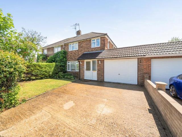 House for sale in Dunstable, Bedfordshire