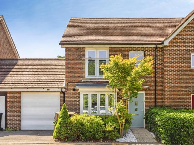 House for sale in Goddards' Green, Perryfields