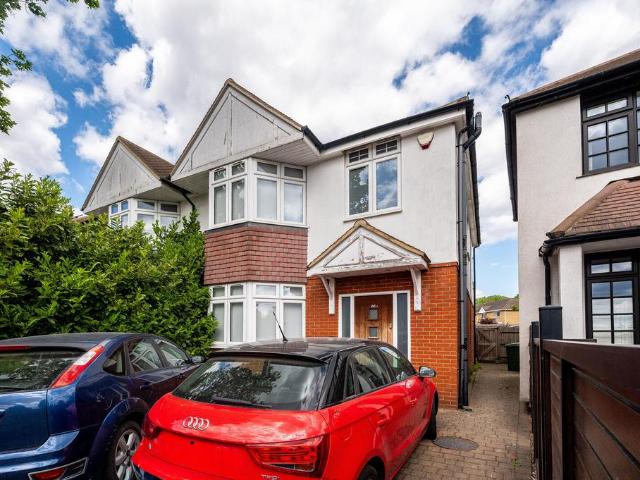 House for sale in Kidbrooke, Greater London
