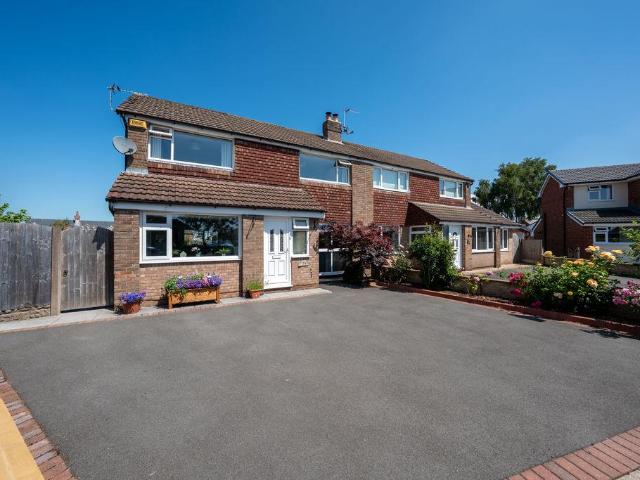 House for sale in Andertons Mill, Lancashire