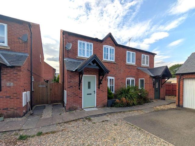 House for sale in Weston Rhyn, Shropshire