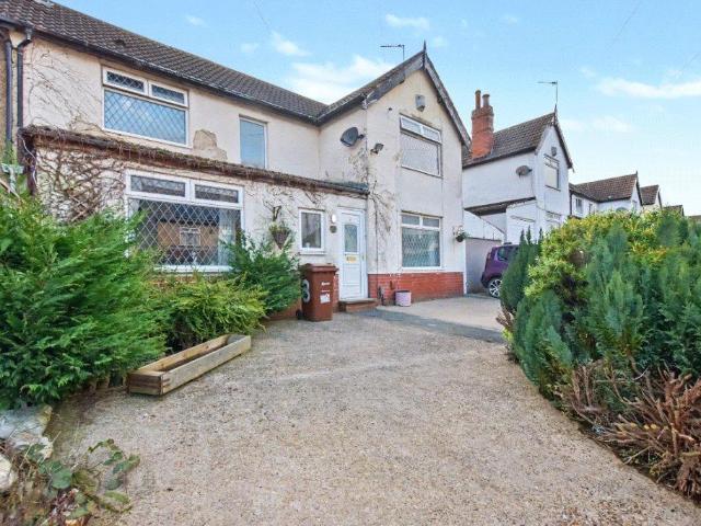 House for sale in Armley, West Yorkshire