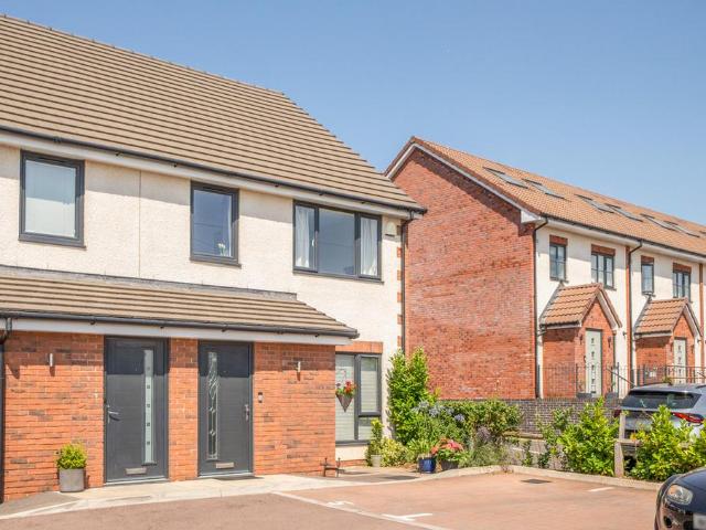 House for sale in Winterbourne