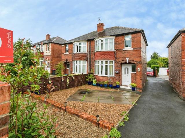 House for sale in Kimberworth, South Yorkshire