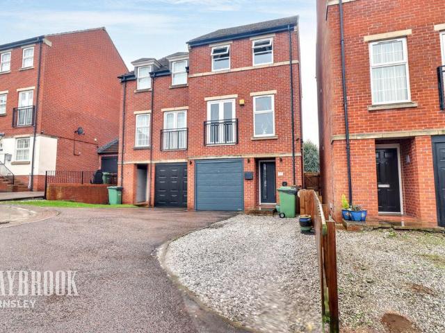 House for sale in West Yorkshire