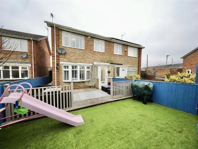 House for sale in Bransholme, Hull