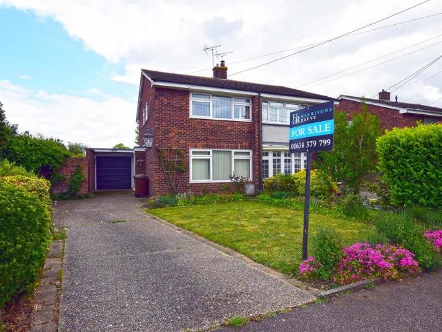 House for sale in Oad Street, Kent