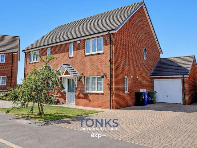 House for sale in Brierley Hill, West Midlands