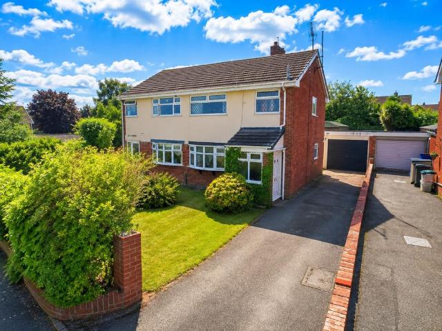 House for sale in Hawarden, Ewloe
