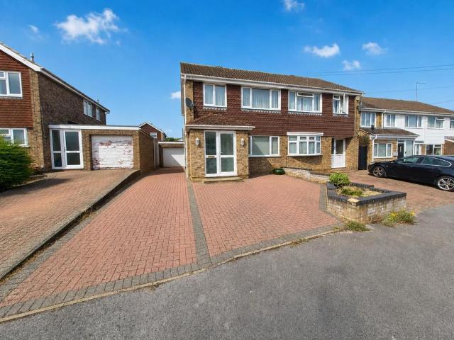 House for sale in Earls Barton