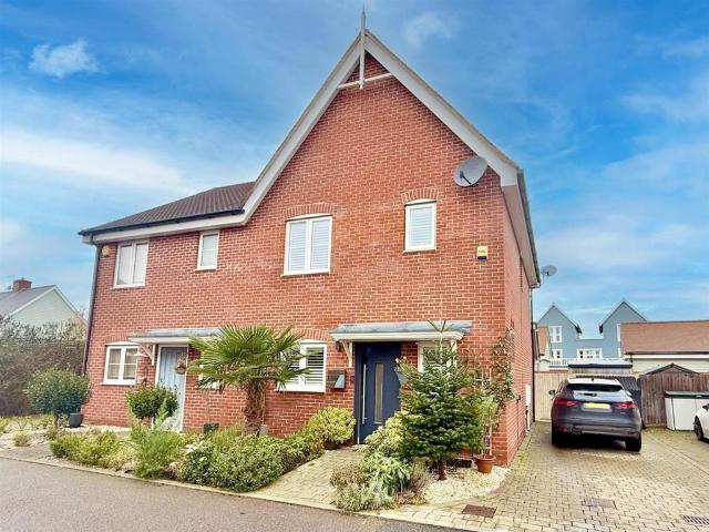 House for sale in Chelmsford, Isle Of Man