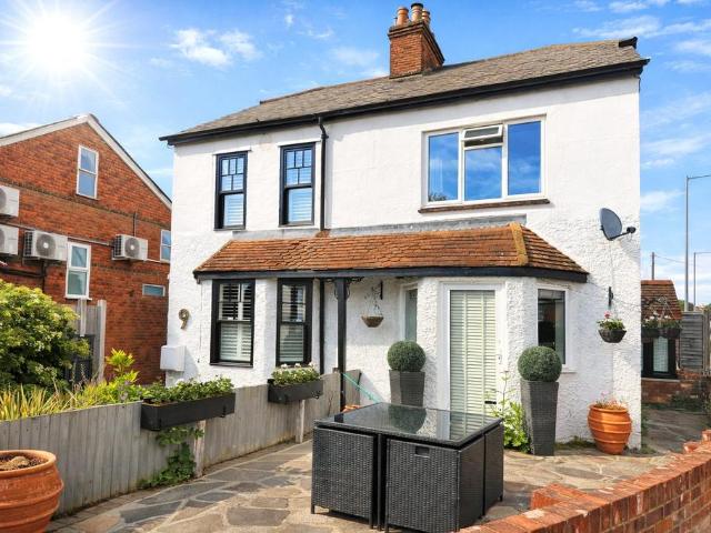 House for sale in Wooburn, Berghers Hill