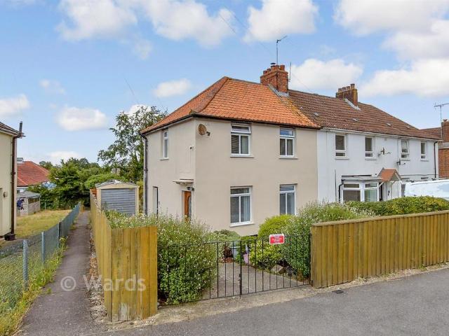 House for sale in Aylesham, Dover
