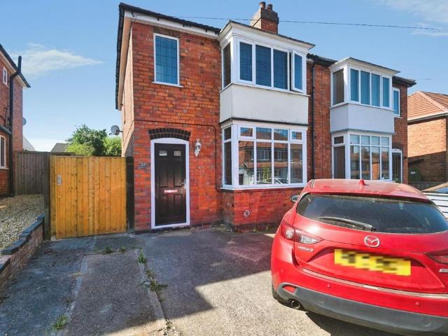 House for sale in Kettlebrook, Staffordshire