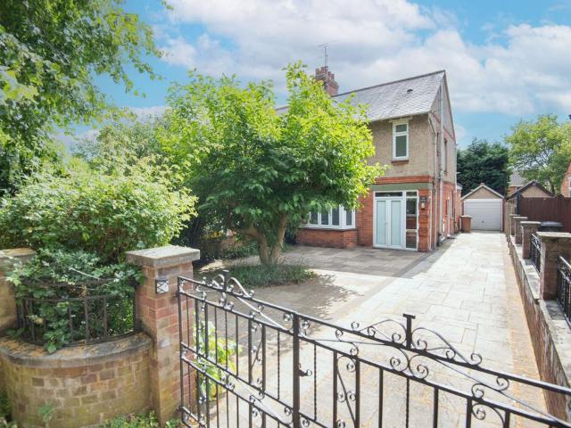 House for sale in Burrow's Bush, Wellingborough