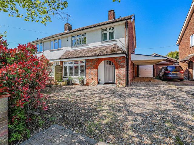 House for sale in Pouchen End, Hertfordshire