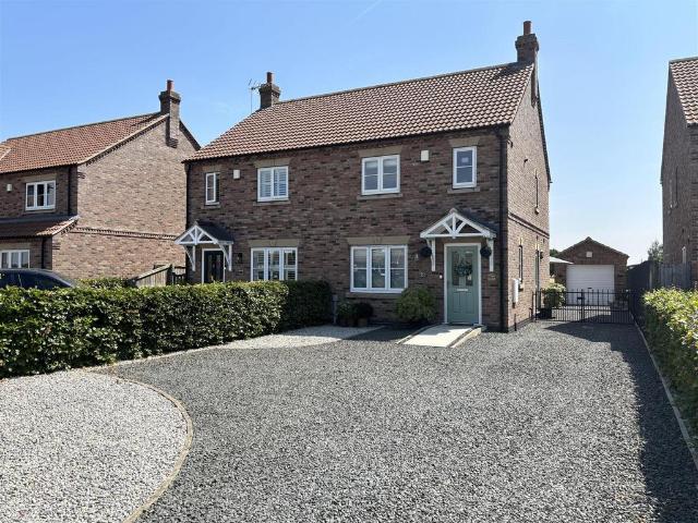 House for sale in Eastrington, East Riding Of Yorkshire