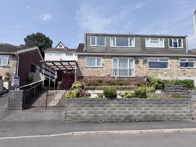 House for sale in Porth, Llwyncelyn