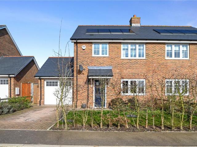 House for sale in Chelmondiston, Suffolk