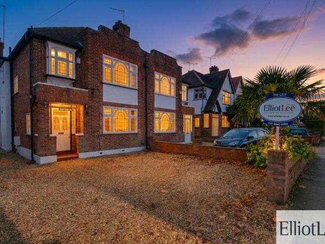 House for sale in Preston, North Wembley