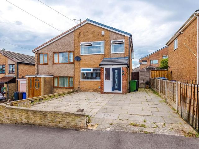 House for sale in Scholes, Wigan